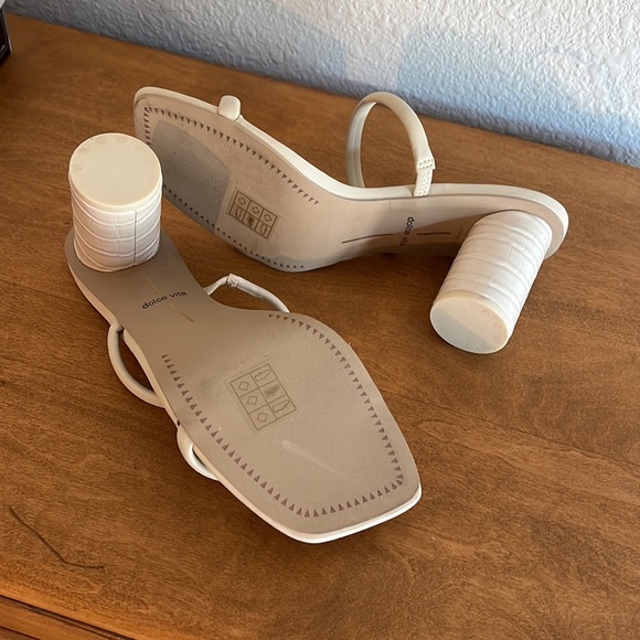 Dolce Vita Ivory Stella Heels - Picture 5 of 7